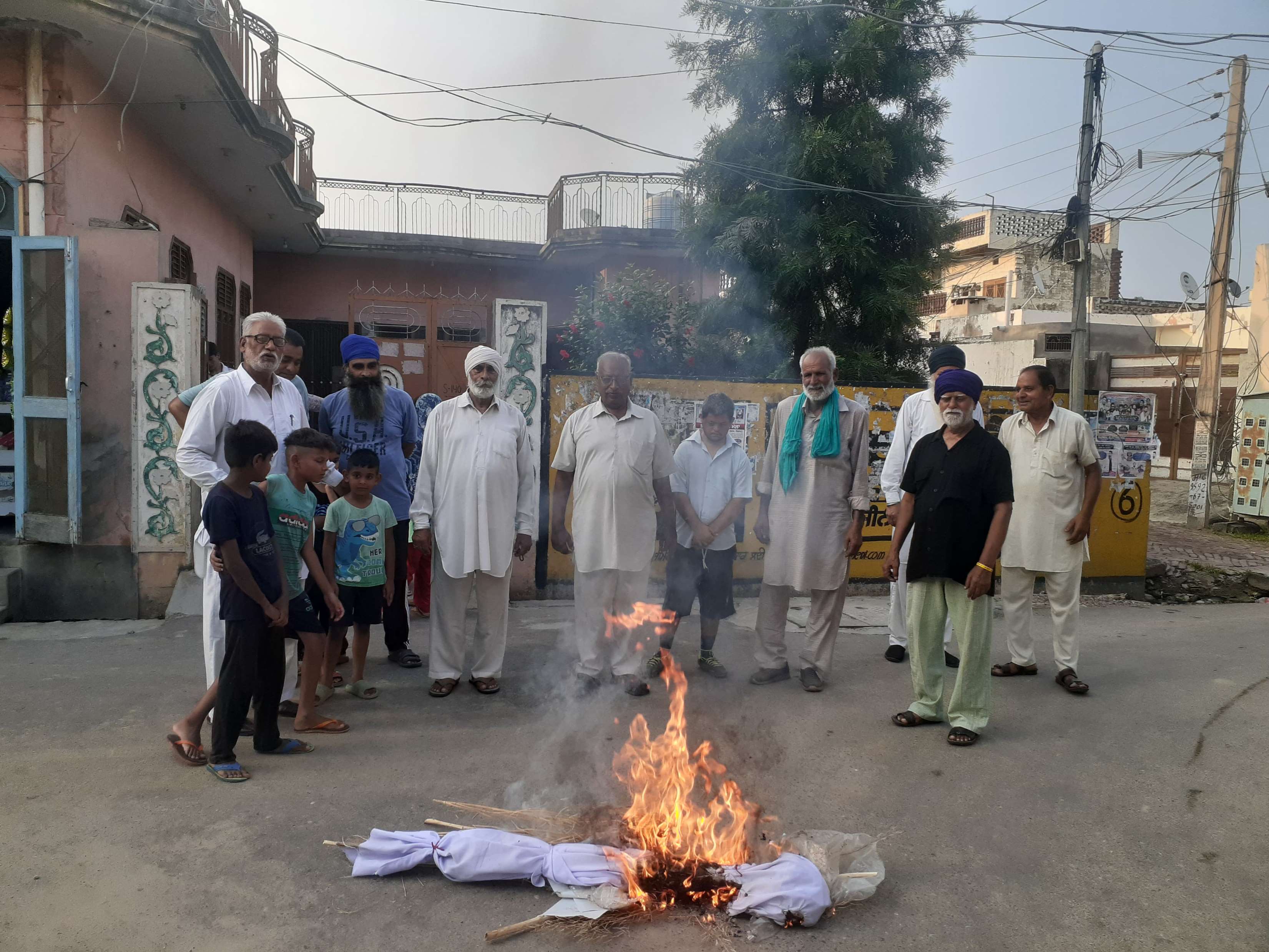 आम आदमी पार्टी सरकार आम लोगों के मुद्दों पर ध्यान नहीं दे रही है और लोगों के मुद्दे जस के तस बने हुए हैं: रणवीर सिंह बब्बर